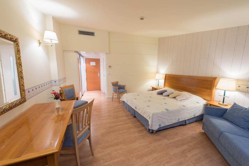 Poseidon Palace Kaminia  Room photo